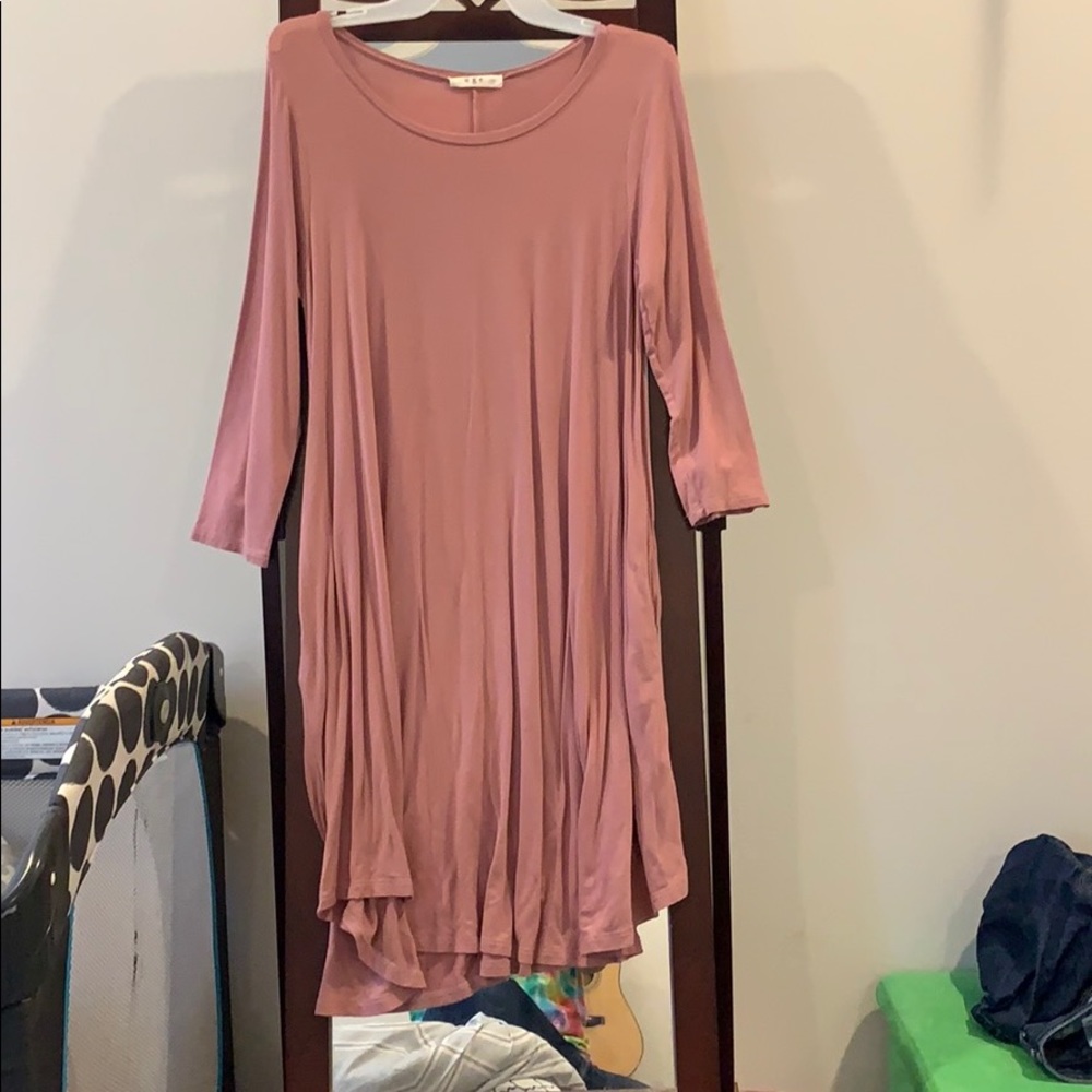 Three quartered sleeve dress